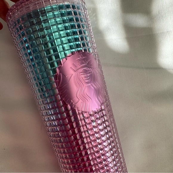 Starbucks Cup - Picture 1 of 4